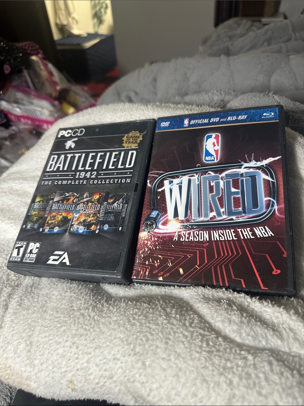 2packs BATTLEFIELD 1942 /Blu‑ray games (3disks included)and  NBA Wired Artwork